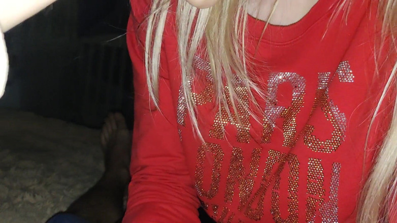 Taboo Room: Nevlastní syn požádal přítelkyni macechy, aby mu vykouřila velkého čůráka