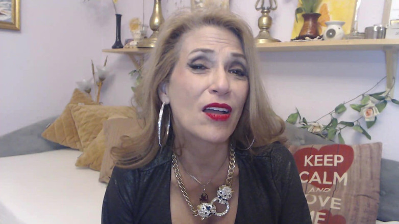 Melissa Johnson: 可悲的微古纳