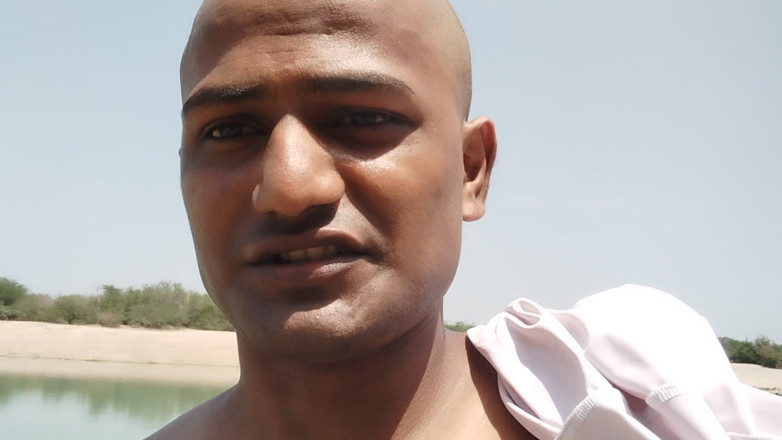 KUMBHA MANOJ KUMAR: Xhard offizieller indischer Premium-HD-inhalt