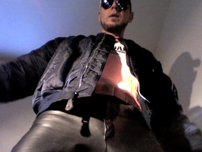 GEARandSmoke: Leathersmoke-blue
