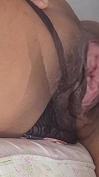 MILF z jej gigantyczną gładką cipką