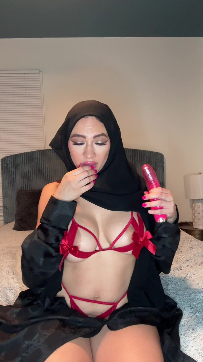 Sasha Pearl: Coaching masturbatoire arabe à Abaya