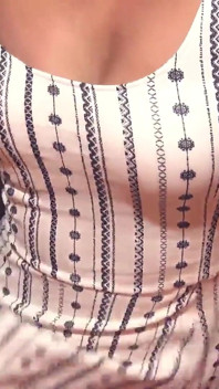 Desi Seksowna dziewczyna masturbuje się i orgazm w łazience