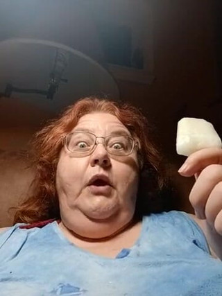 BBW nurse Vicki adventures with friends: Makan popsicle garis sejuk ais