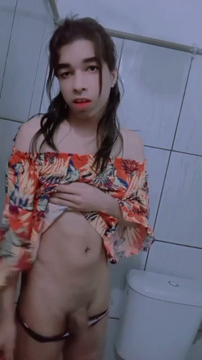 Srta. Carla: Sin Piercing, Sin Vestido Nuevo Y Con Esta Cara De...