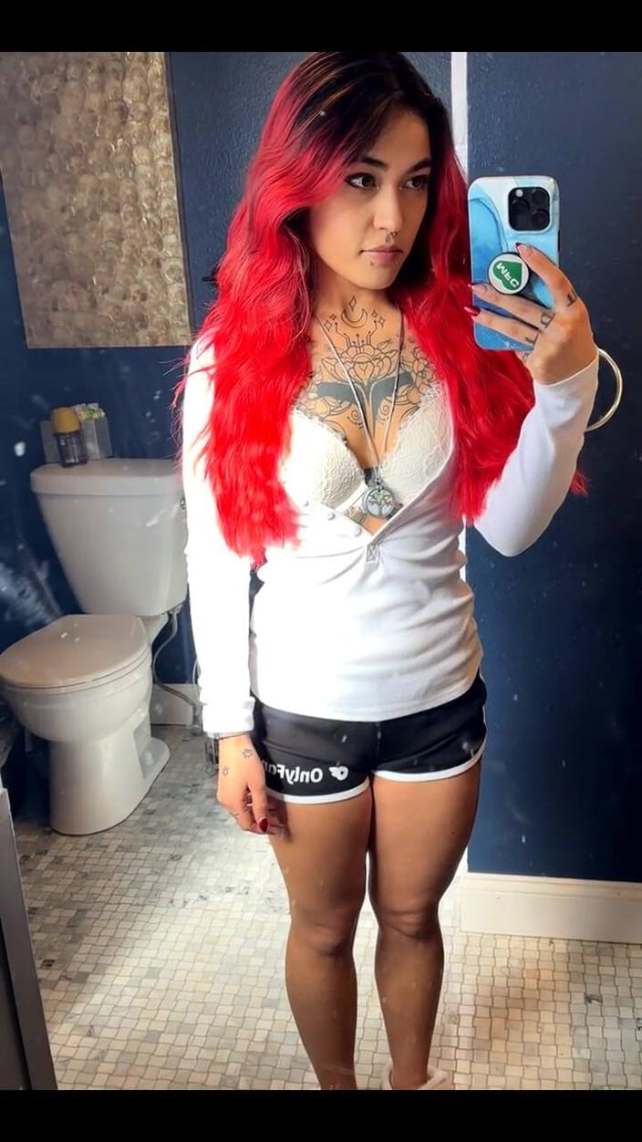lilRavenFox: Little Woman