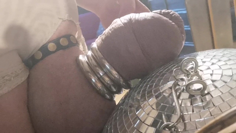 Monster_Meat_: Для любителей больших выпуклых в спандексе