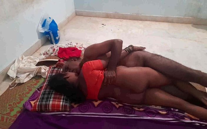 Desi palace: Anu Bhabhi namiętny seks ze swoim chłopakiem