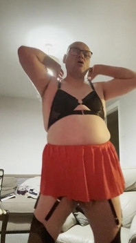 Julian quer homens gays tão ruins