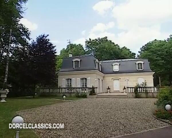 Dorcel classics: Laure sainclair pengen seks anal sama tukang mekanik mobil