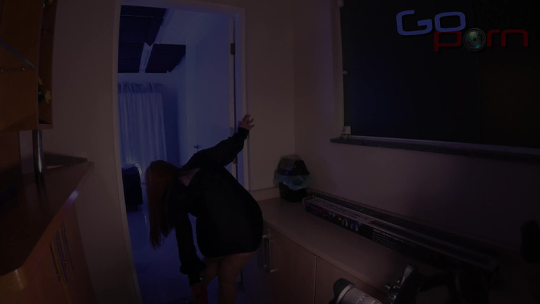 Go porn!: Sie kam aus dem Club nach Hause, ich war geil,...