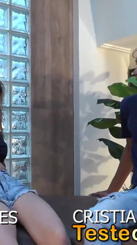 Novinha fez sexo anal em seu primeiro porno
