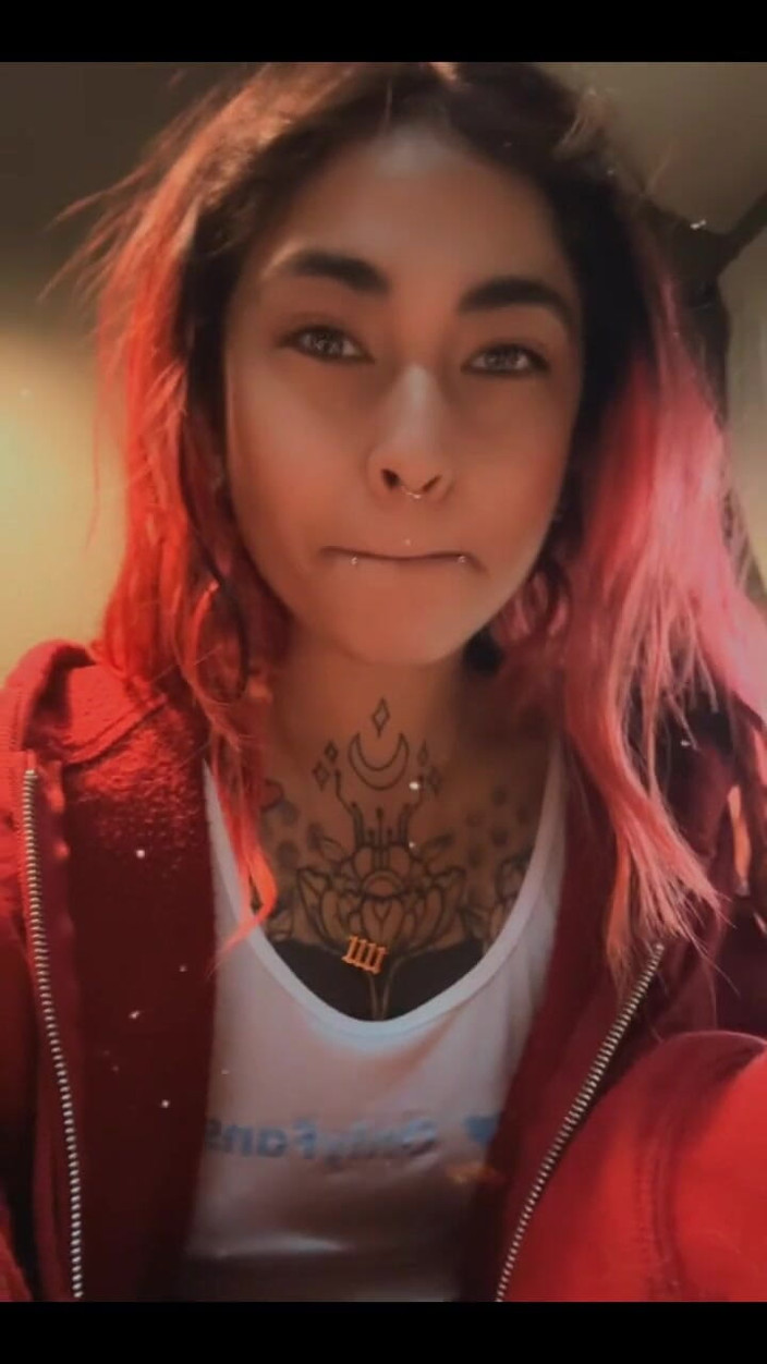 lilRavenFox: Send Good Vibes We Get Approved for This House!