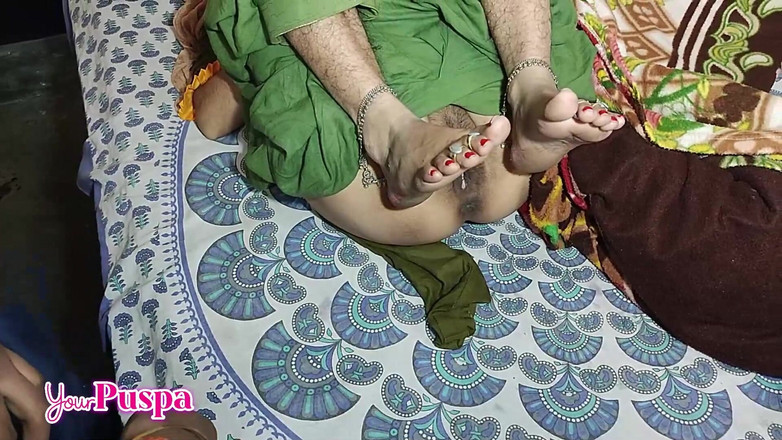 Your Puspa: Ojczym seks ze swoją pasierbicą Desi