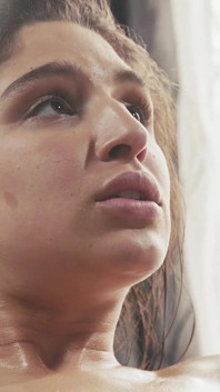 Abella Danger XXX masajı ve sikiş