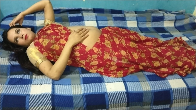 Indian Muslim Couple: Indian Wife Mouth Watering Charm Husband-wife Moment That Says It...
