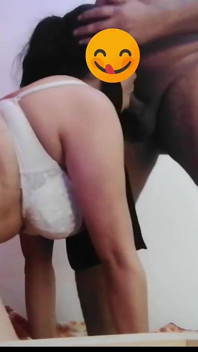 Videoclipul nostru sexual cu înregistrare de acasă.