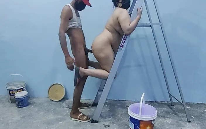 Sidra: Desi Bhabhi Fucked by Painter in Home