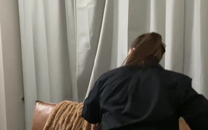 Aklovely: Lass mich dich necken