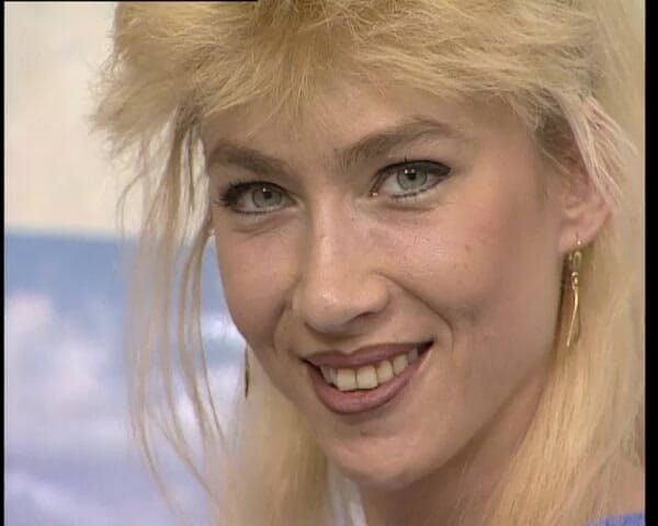 YOUR FIRST PORN: Konigin Der 90 Er Jahre - 90'ların Etiye Kraliçesi - Etiye