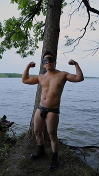 Lakeside Muscle Worship Flexing My Massive Biceps, Ripped Abs, and Juicy Ass Before an Explosive Cum Tasting Finale
