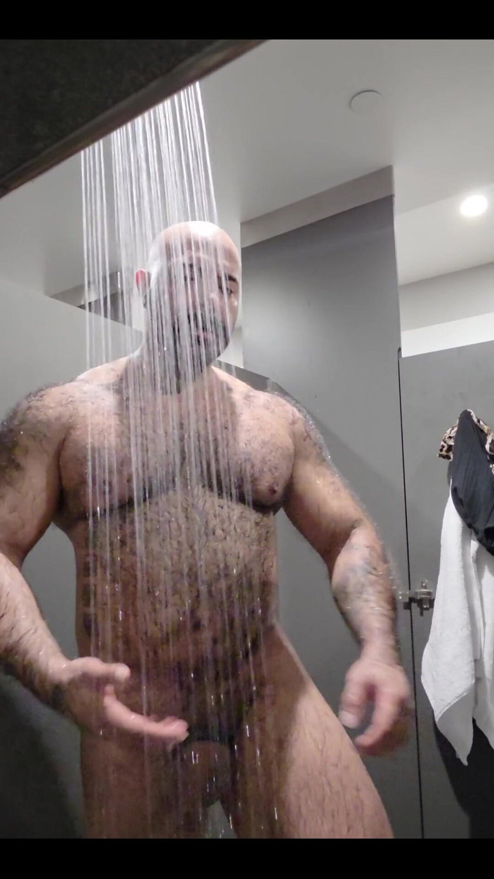 Lobo: Would You Join Me in the Shower After a Workout?