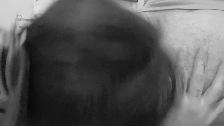 Raxxxbit: Pornellia ssie ostro z językiem piękny dupek