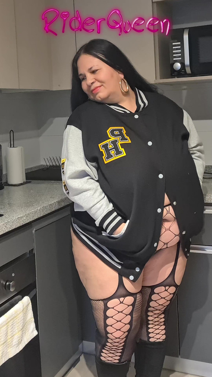 Riderqueen BBW Step Mom Latina Ebony: Gotuję duży tyłek