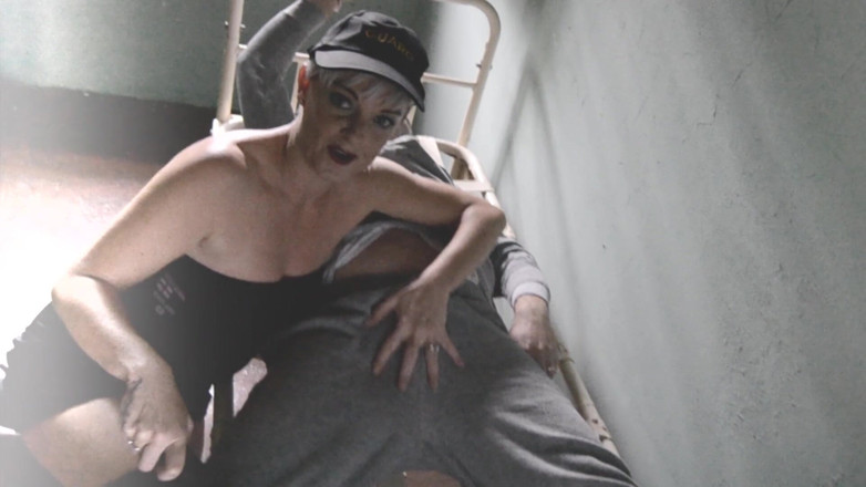 Kylie Britain Adventures: Prison break