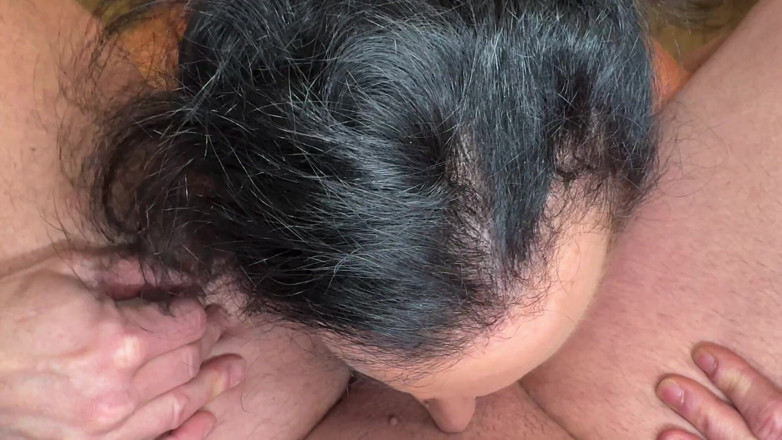 Kandylegsxxx: Kandy Lifts, Carries และ Blows Godfather 200 ปอนด์