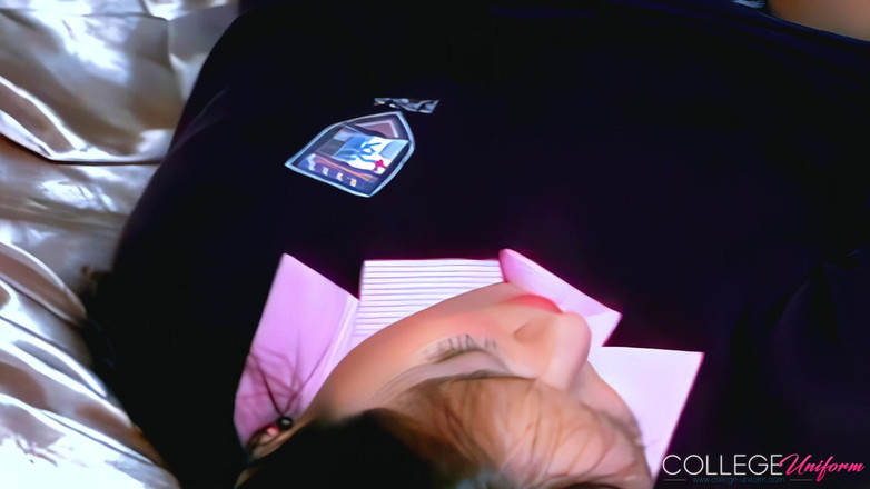 College Uniform: Doba natáčení s Lily S