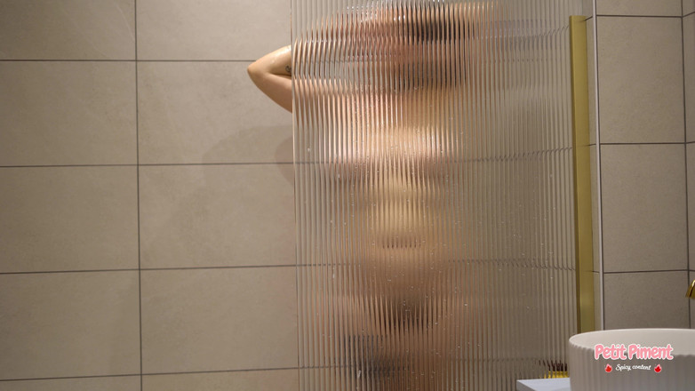 Petitpiment: Följ med mig in i duschen