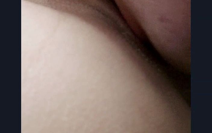 Wet pussy fuck: Licking wet dripping pussy close up with mega orgasm