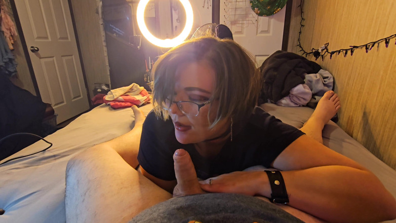 Funhousewife69: Compilație nouă de ejaculări care au parte de înghițire în gură, piept și...