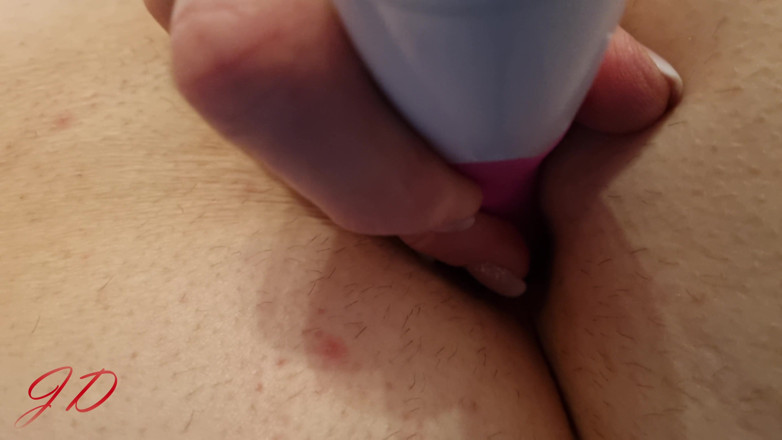 JuicyDream: Juicydream - I Fuck My Cunt with the Vibrator While He...