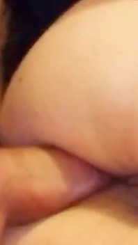 Amatoriale MILF cazzo con sborrata dentro il culo
