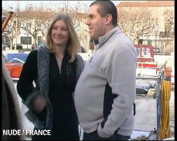La France a Poil: Young Flo is so pretty that her husband will lend...