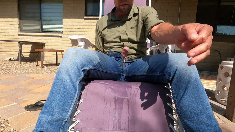 Lapetus: Dando a algunos vecinos de Airbnb un show de jeans...