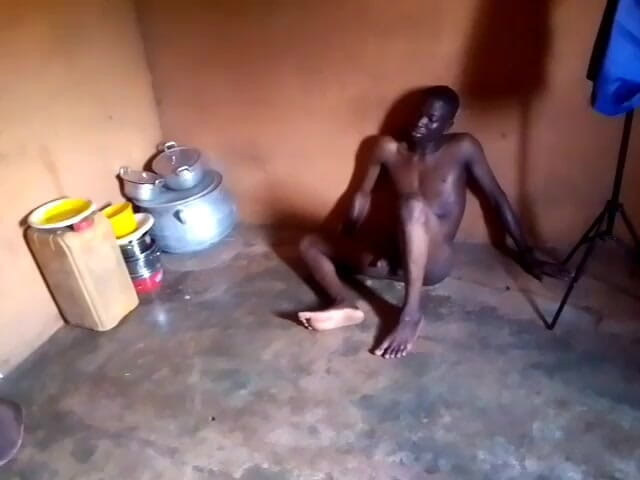 Sex tatie dessi: Эта толстая женщина слишком обожает черный член