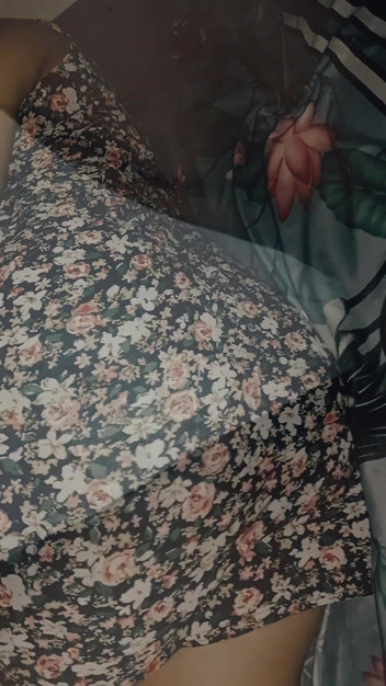 Ayuningsih: Pepek ibu tiri saya