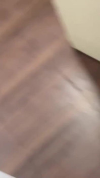 Pulizia con camila vegas - la rossa riceve una sorpresa in faccia