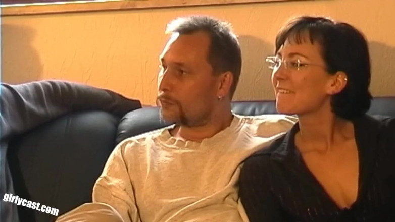 Girlycast: Lisa makes Mannie to a cuckold