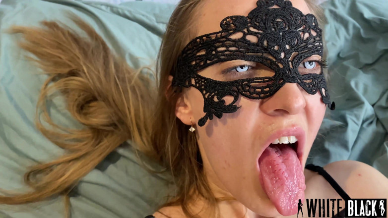 WhiteBlack: Slut step sister gets morning hardcore fuck