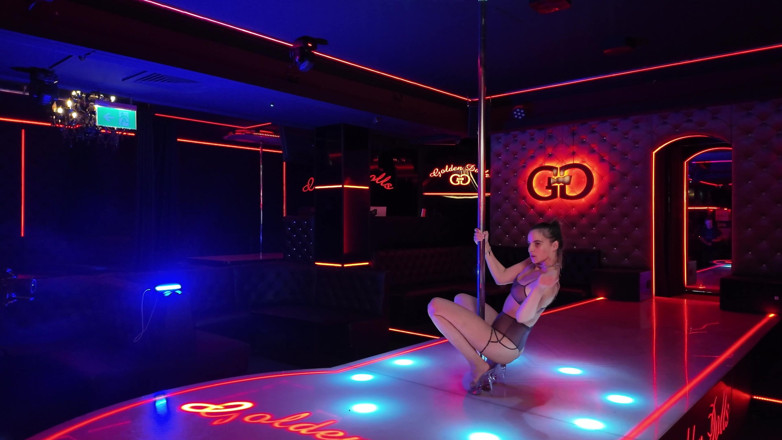 Sensual-X: Di sebalik Tabir - Striptis Gigi Max