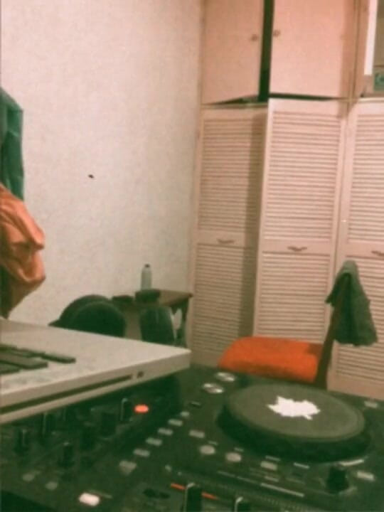 Phillholes: Horni DJ