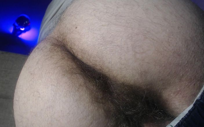 Hunky time: Pantat semok lurus dan berbulu