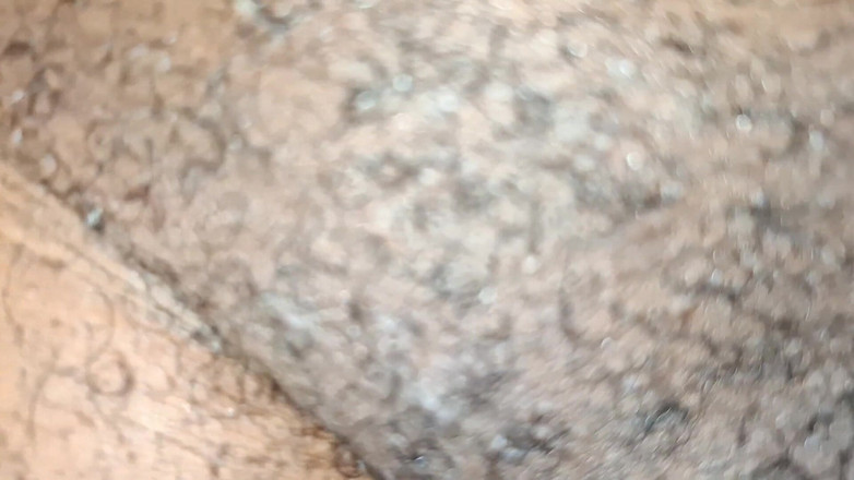 BMCs: 彼女は強く尋ね、穴を開けて穴を開けました