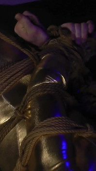 Zeus Goldy Bondage Challenge