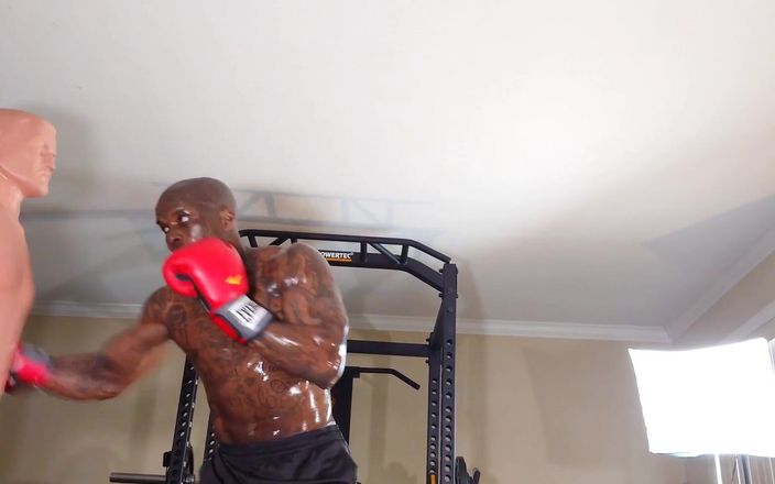 Hallelujah Johnson: Boxing cvičení Saq trénink je užitečná a účinná metoda fitness tréninku...