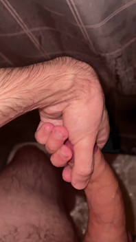 Bigdickdouggg Masturbate and Dirty Talking in the Shower.